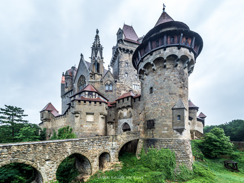 Замок Кройцштайн с его удивительной архитектурой