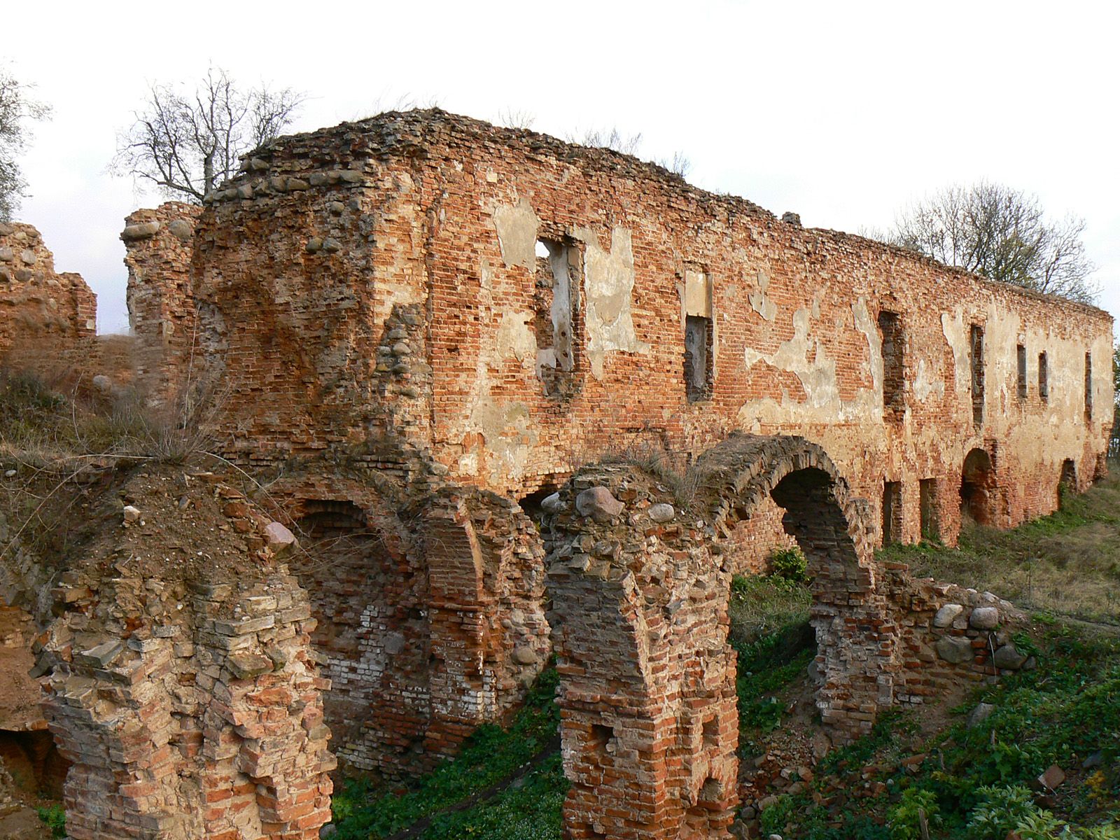 Руины. Гольшанский замок
