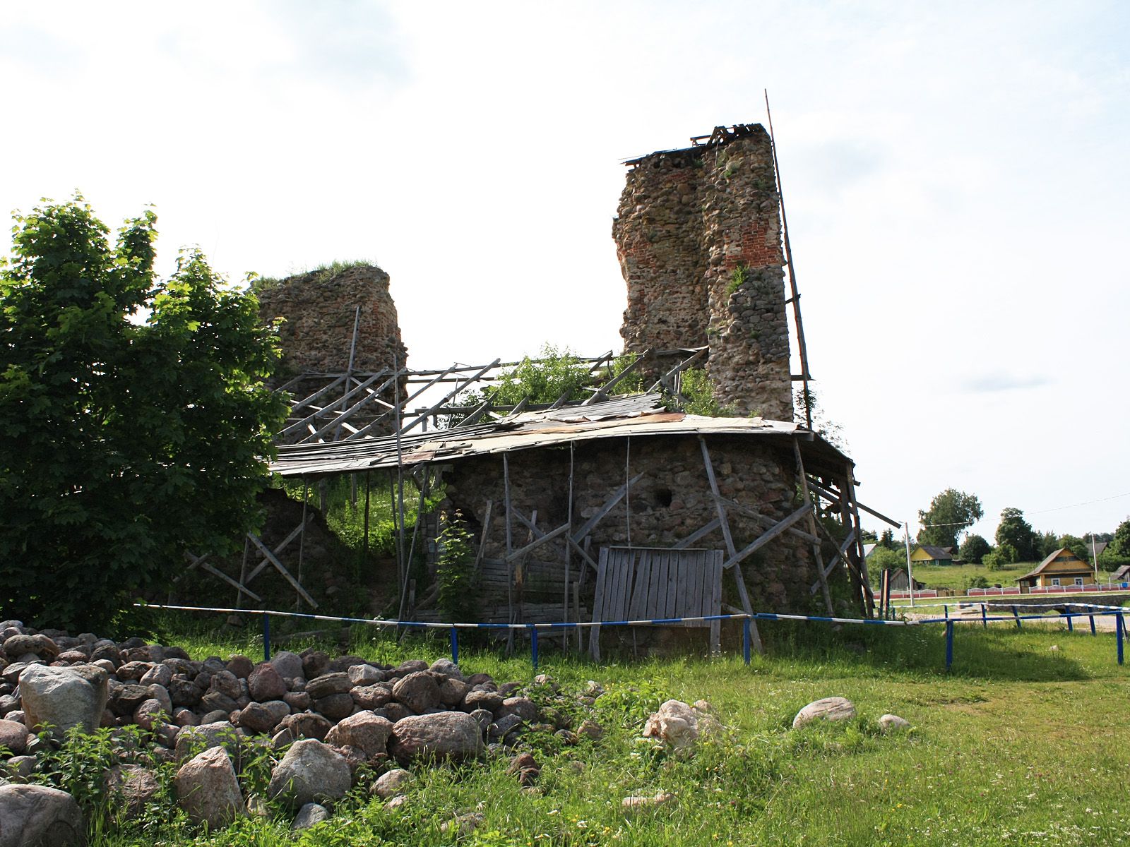 Башни Кревского замка