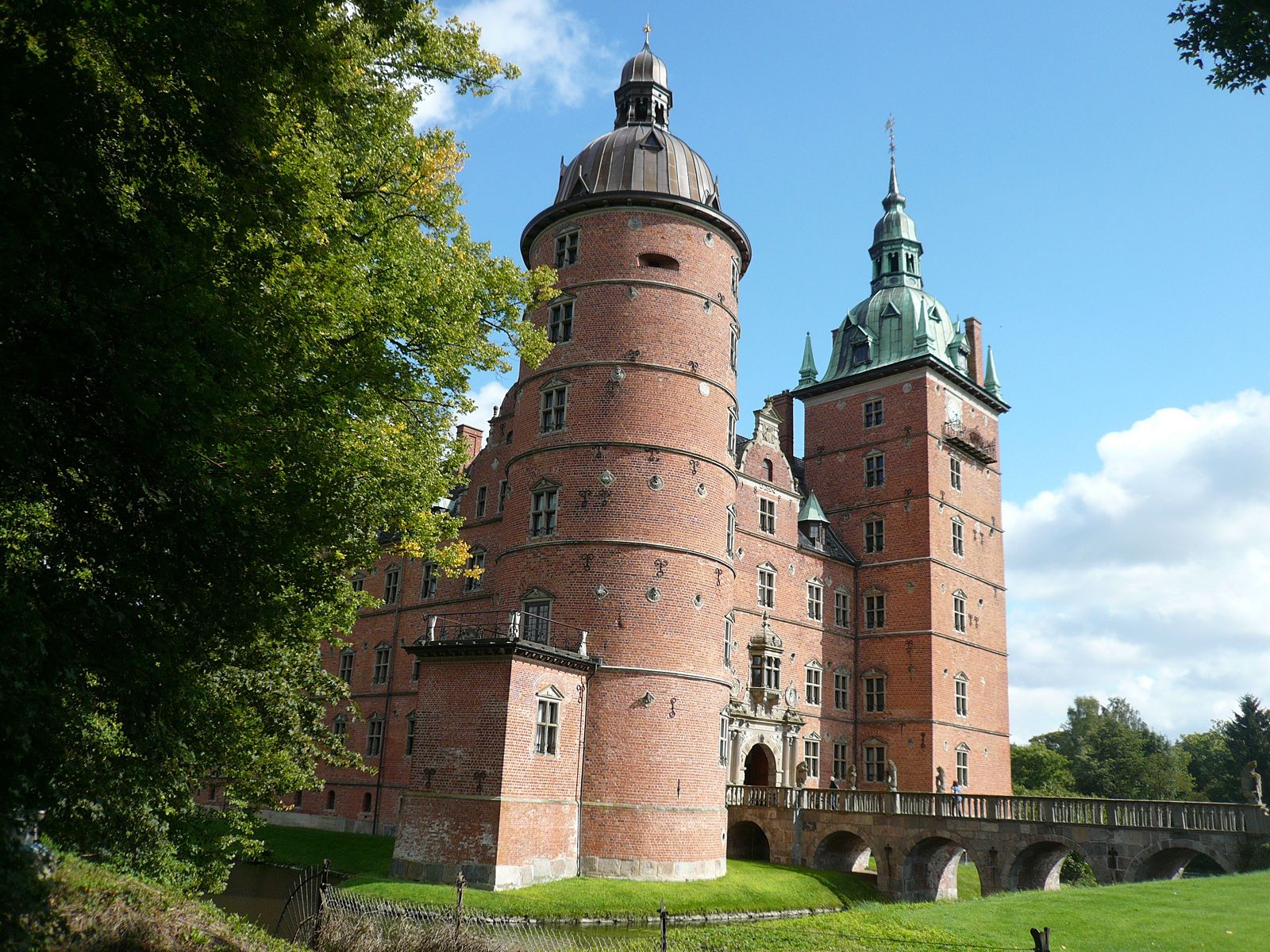 Башни замка Валлё