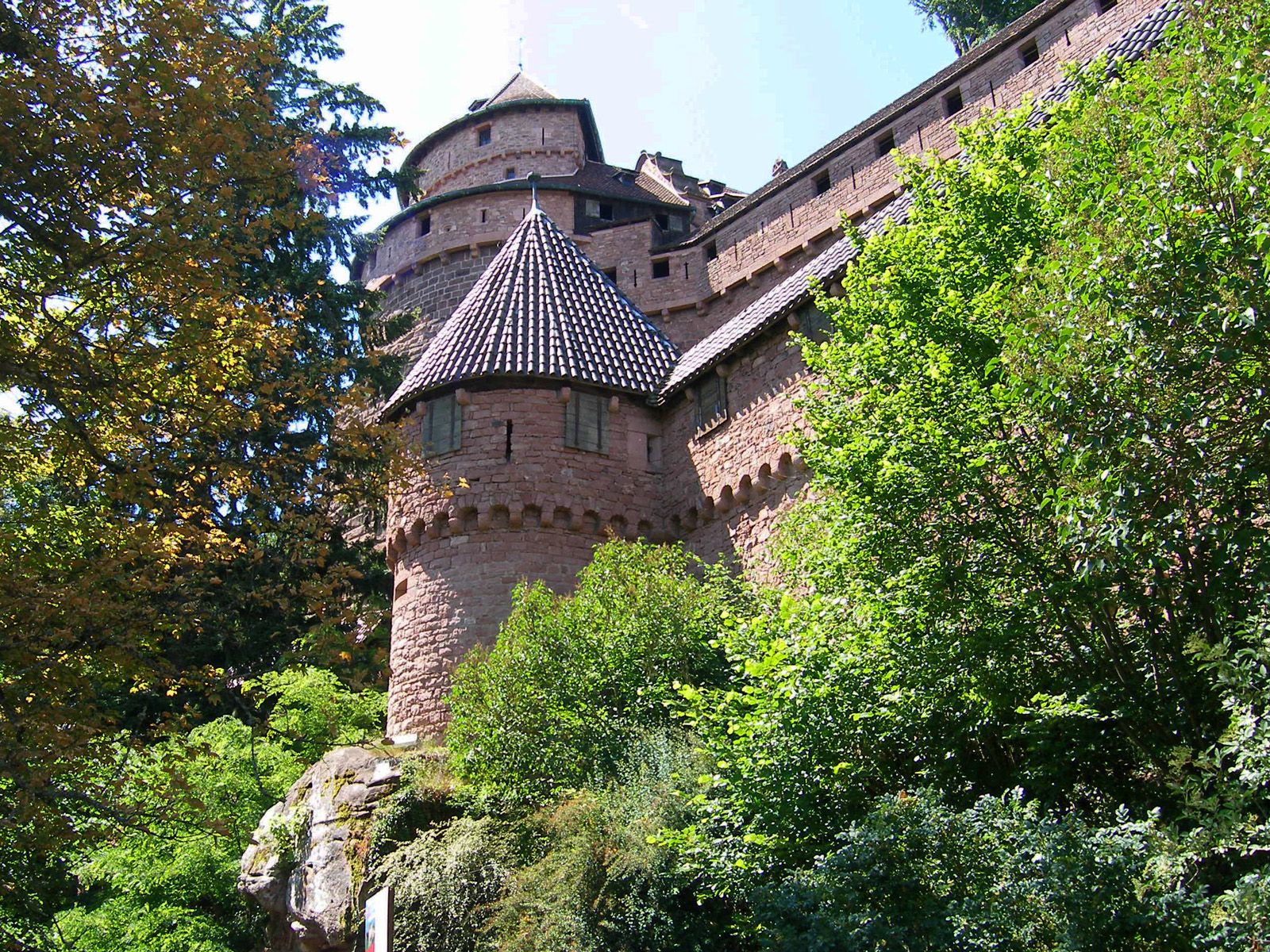 Замок Кенигсбур башня