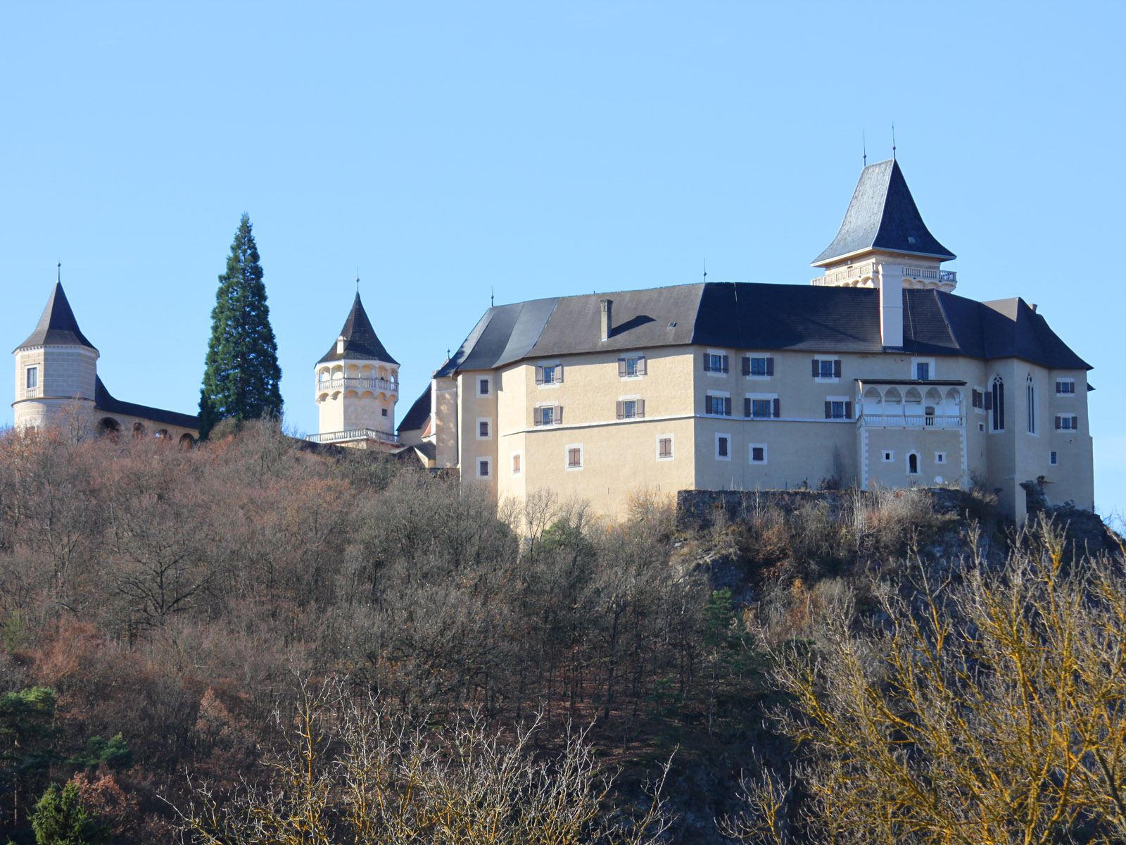 Замок Розенбург