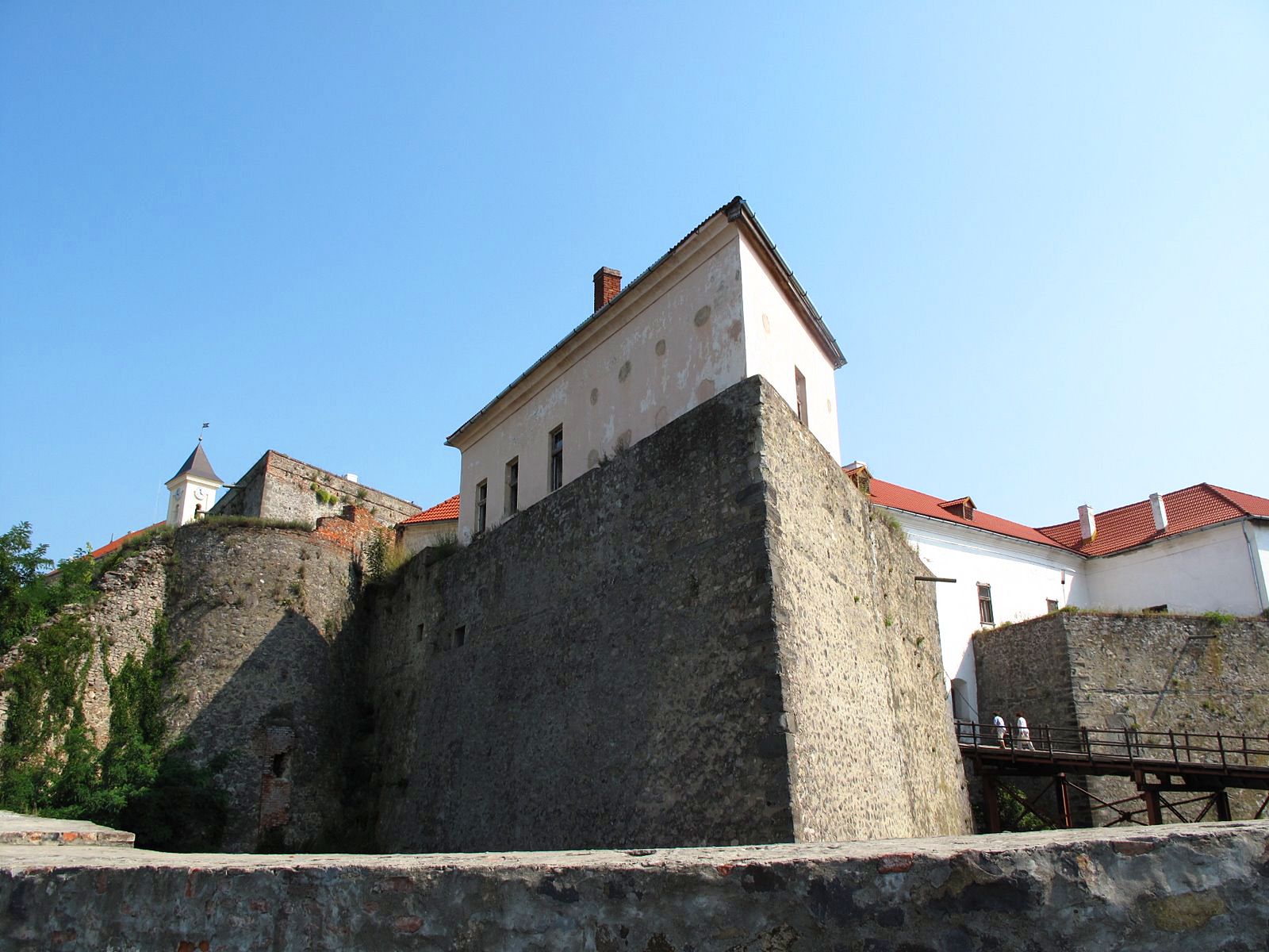 Стена замка Паланок